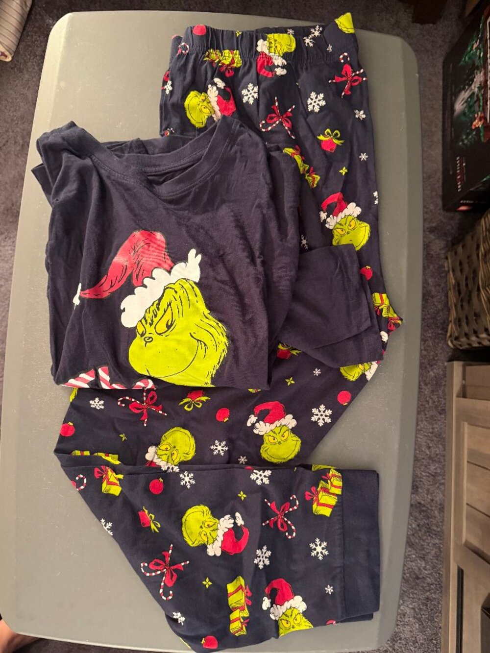 Dr. Seuss The Grinch x Primark Christmas Holiday Women's XL Pajamas